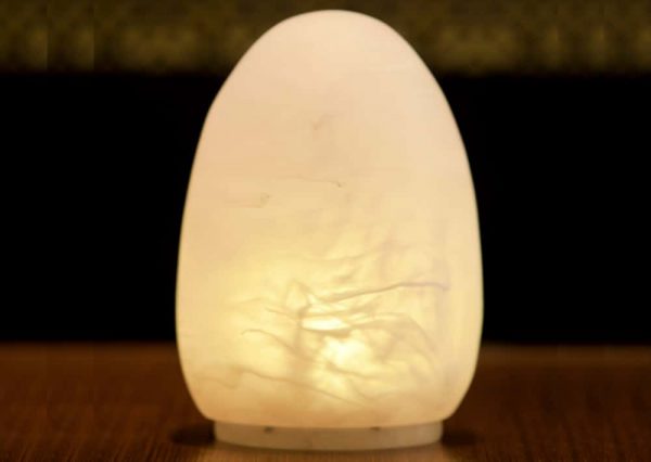 White Marble Medium Egg Holder SCH2700WM