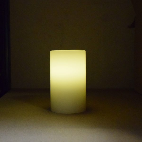 3" x 5" Flat Top Warm White Wax Pillar Candle (XSC3875WW-W) - Image 4